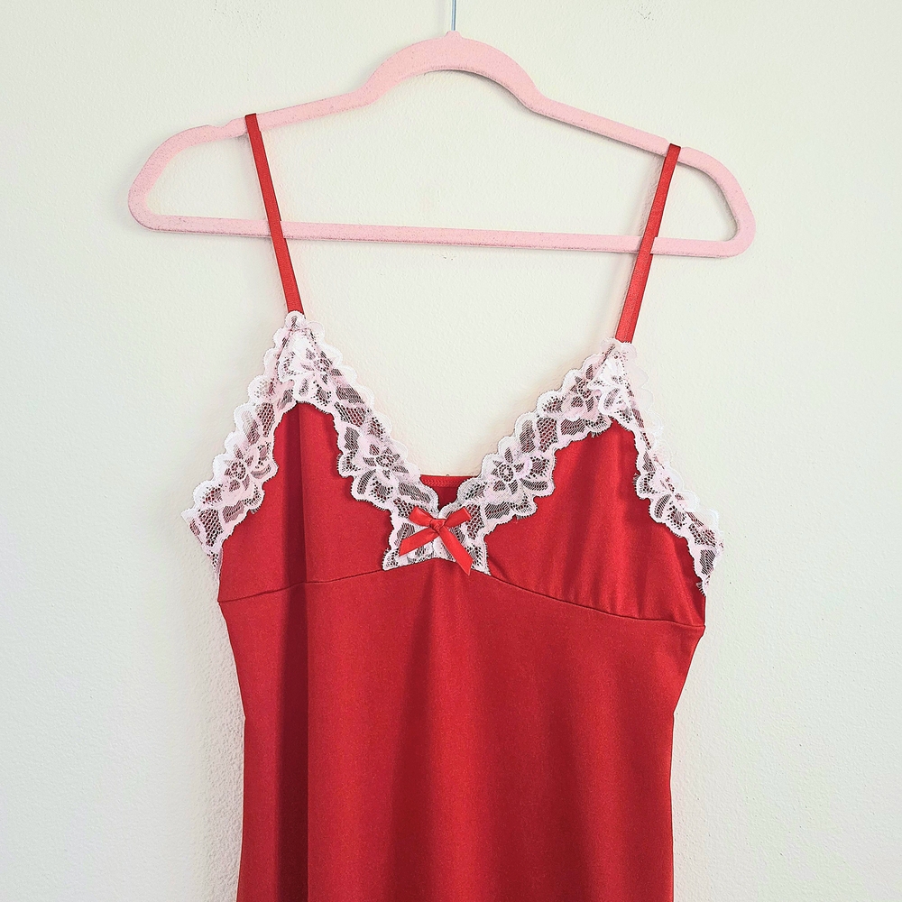NWOT Valentines DAY Red Lace Trim Chemise - Picture 4 of 4